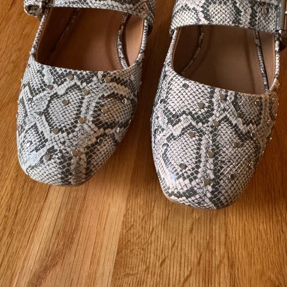 DV Dolce Vita Mellie Mary Jane Flats in "Exotic" Snakeskin Studs Size 7.5 - Picture 8 of 12